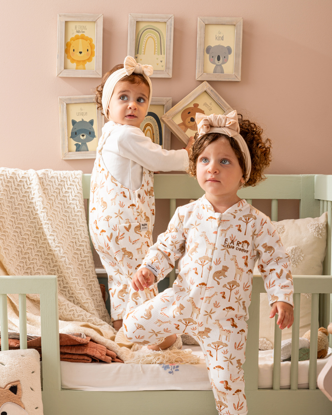 Early Little Creature سالوبيت مواليد كَت