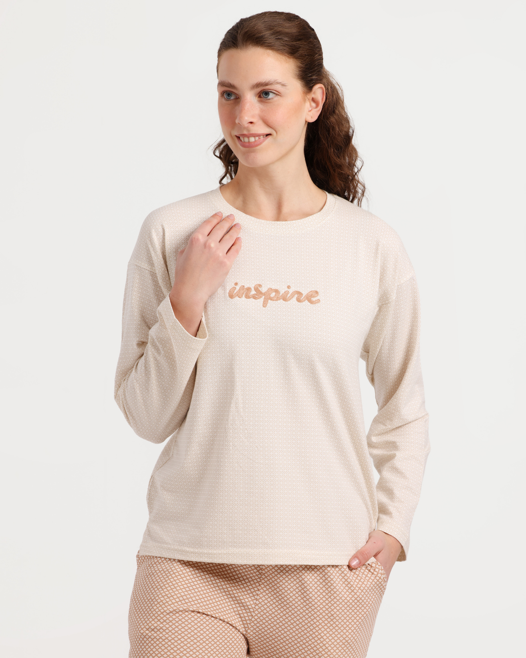 women's pajama set with short sleeves and pants