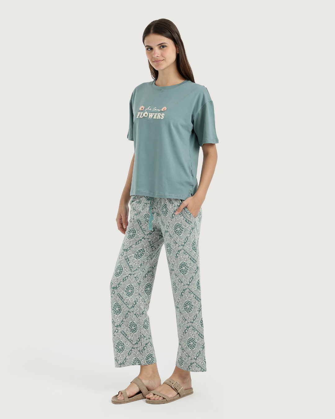 flower بيجاما حريمى بنطلون
