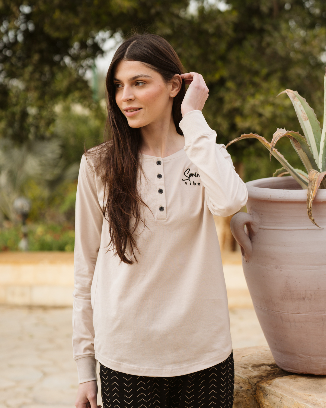 Arrows بيجاما حريمي كُم طويل و زراير