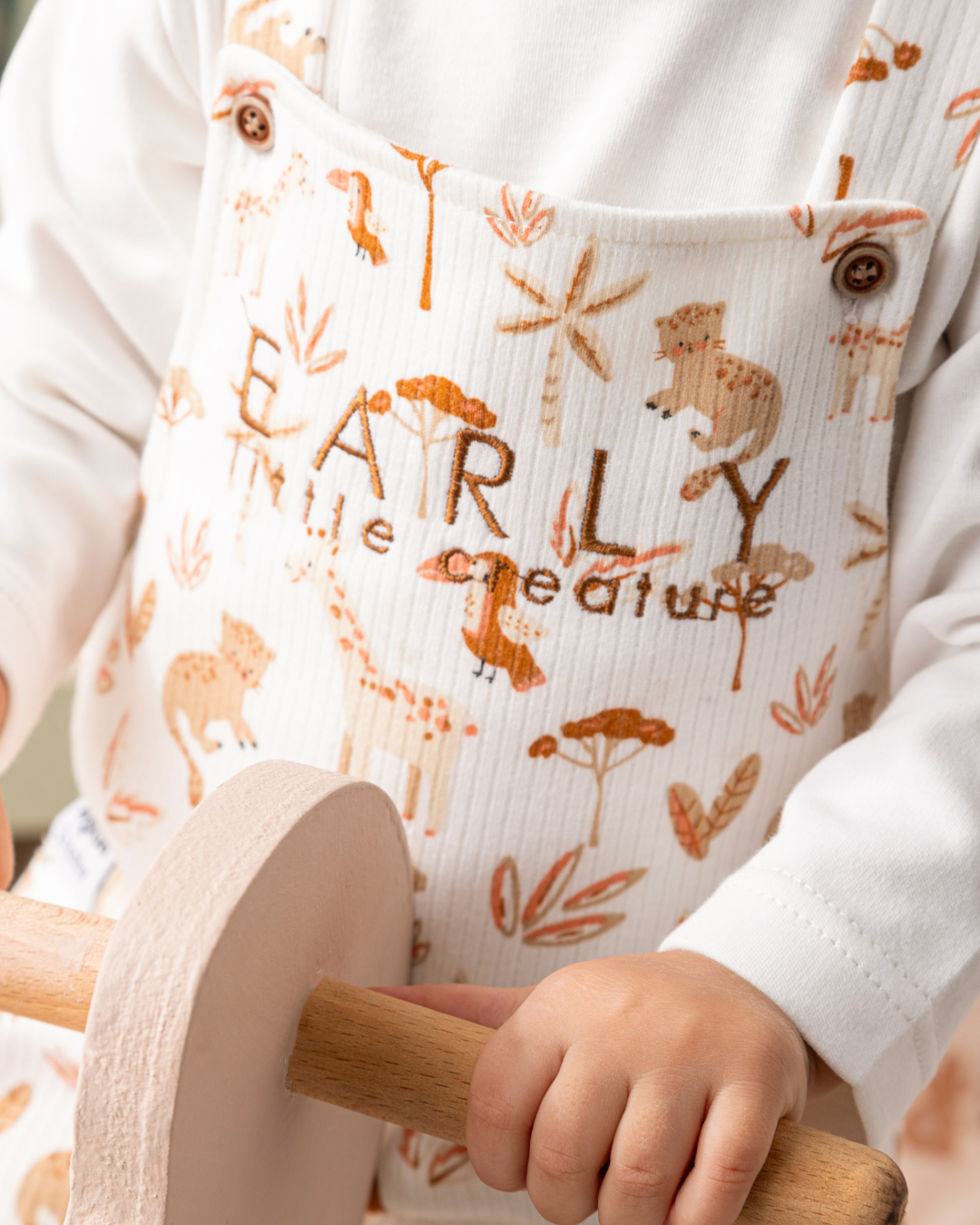 Early Little Creature سالوبيت مواليد كَت