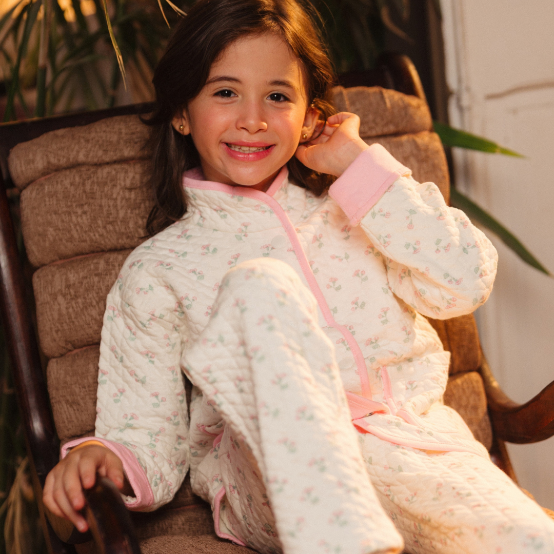 Quilted pajamas with floral print and pink details