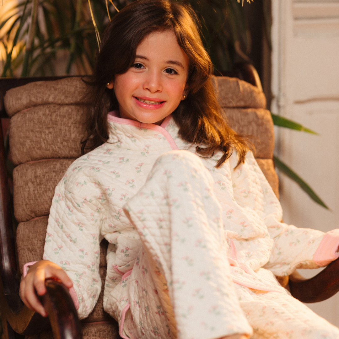 Quilted pajamas with floral print and pink details