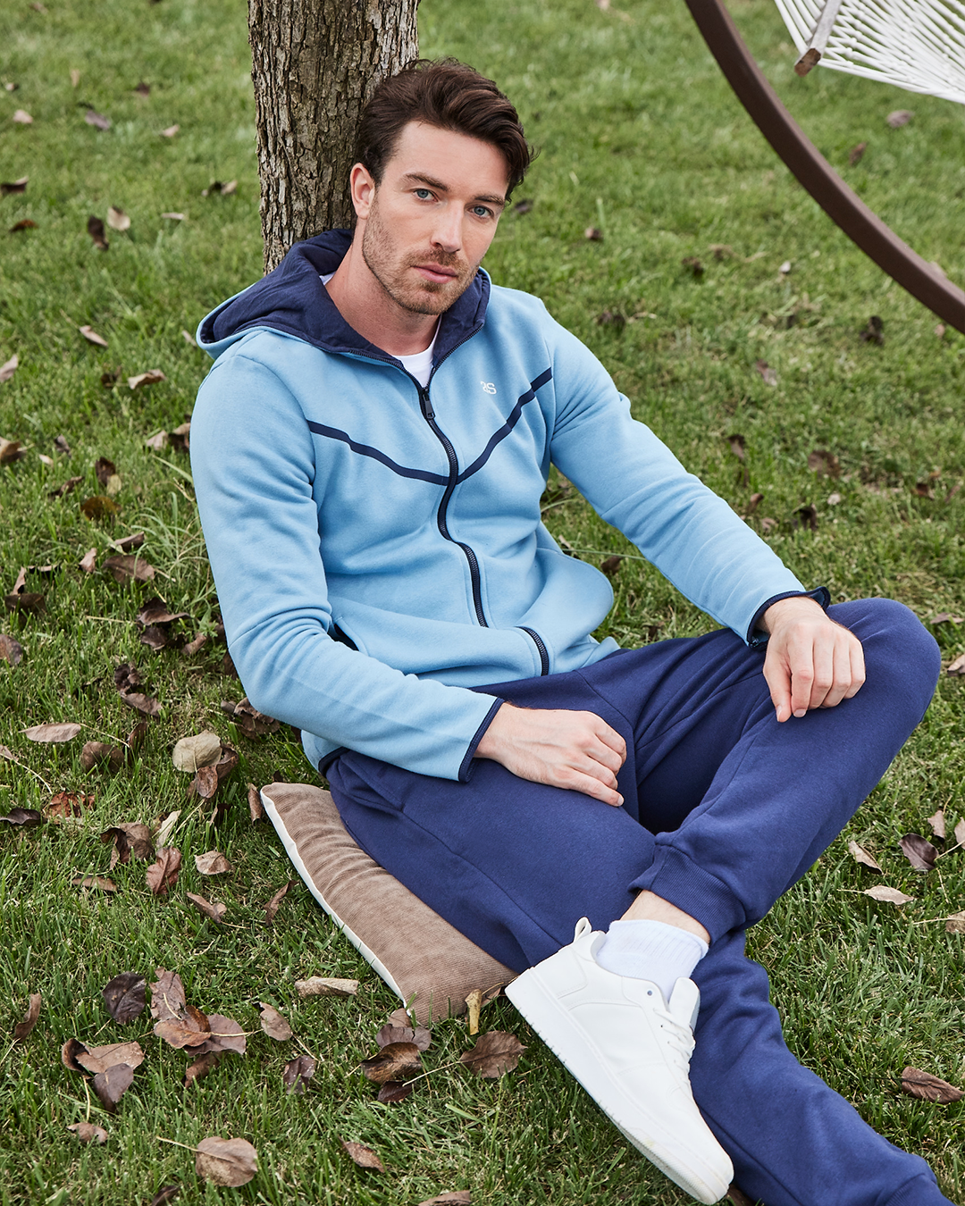Men's cape sweatshirt