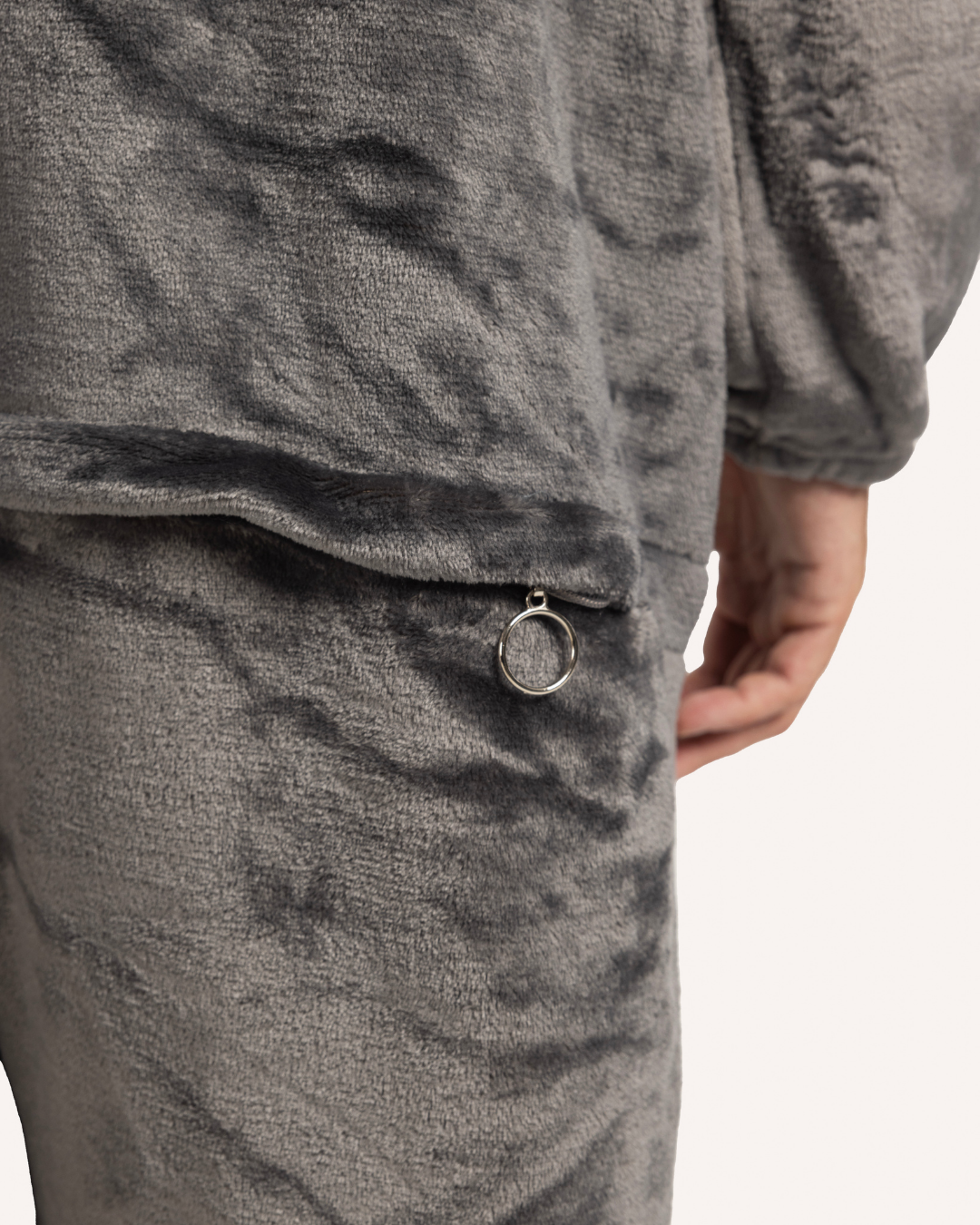 سالوبيت للكبار علي شكل توم القط