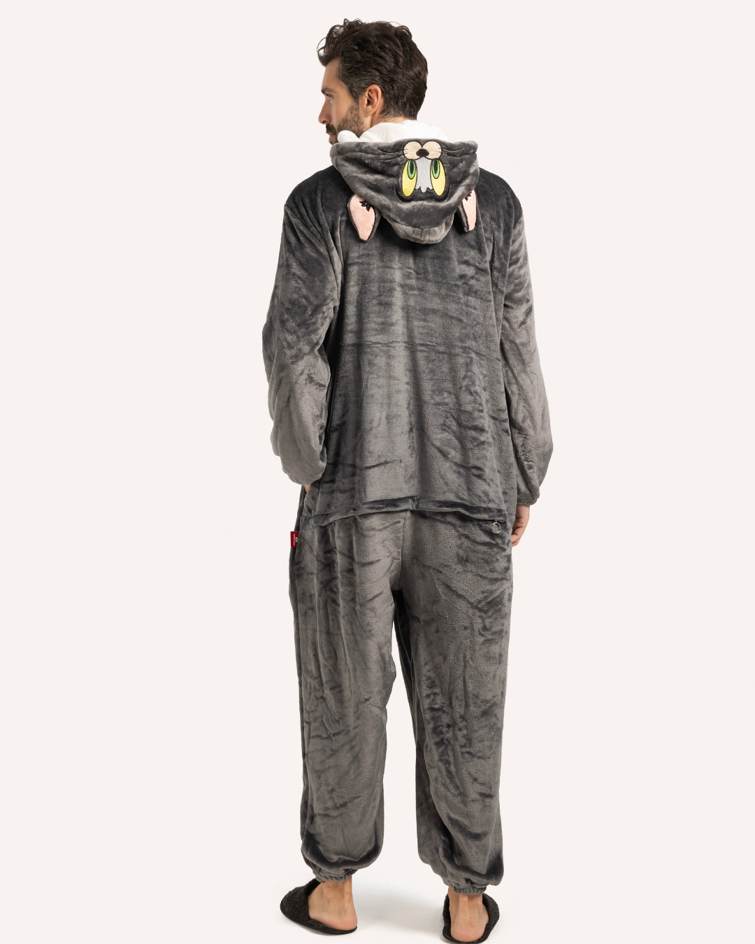 سالوبيت للكبار علي شكل توم القط