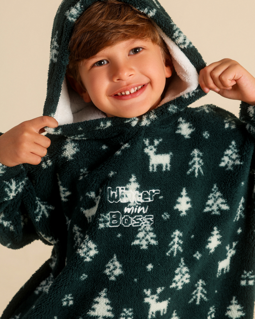 Pixeled winter forest Boys Wearable blanket