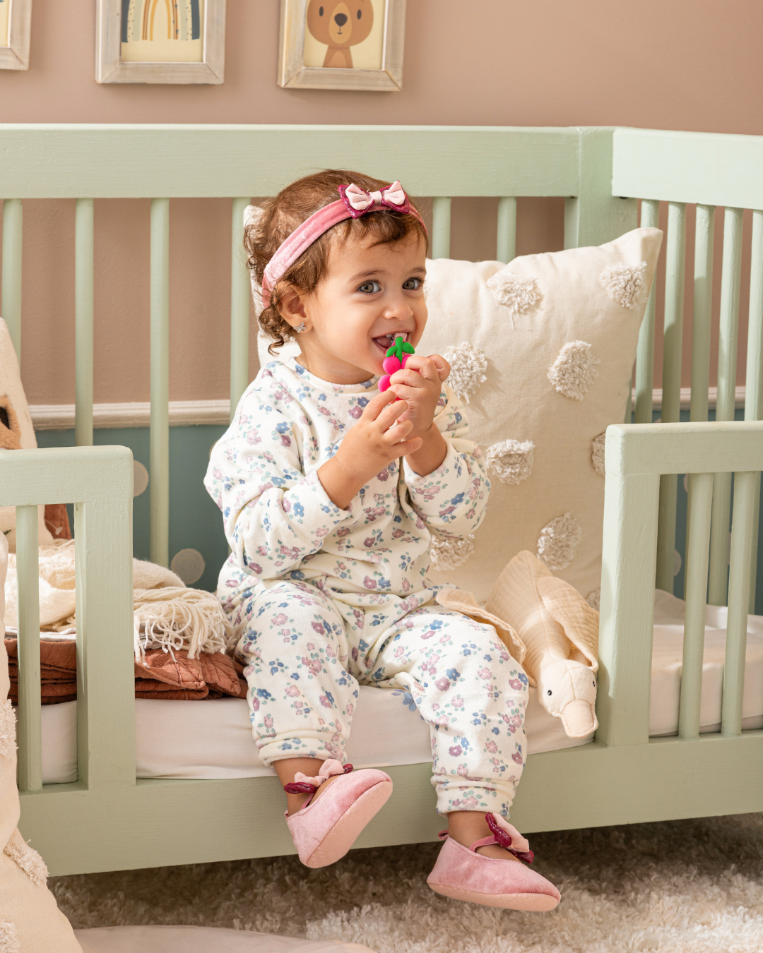 Tiny Roses Newborn girls' pajamas