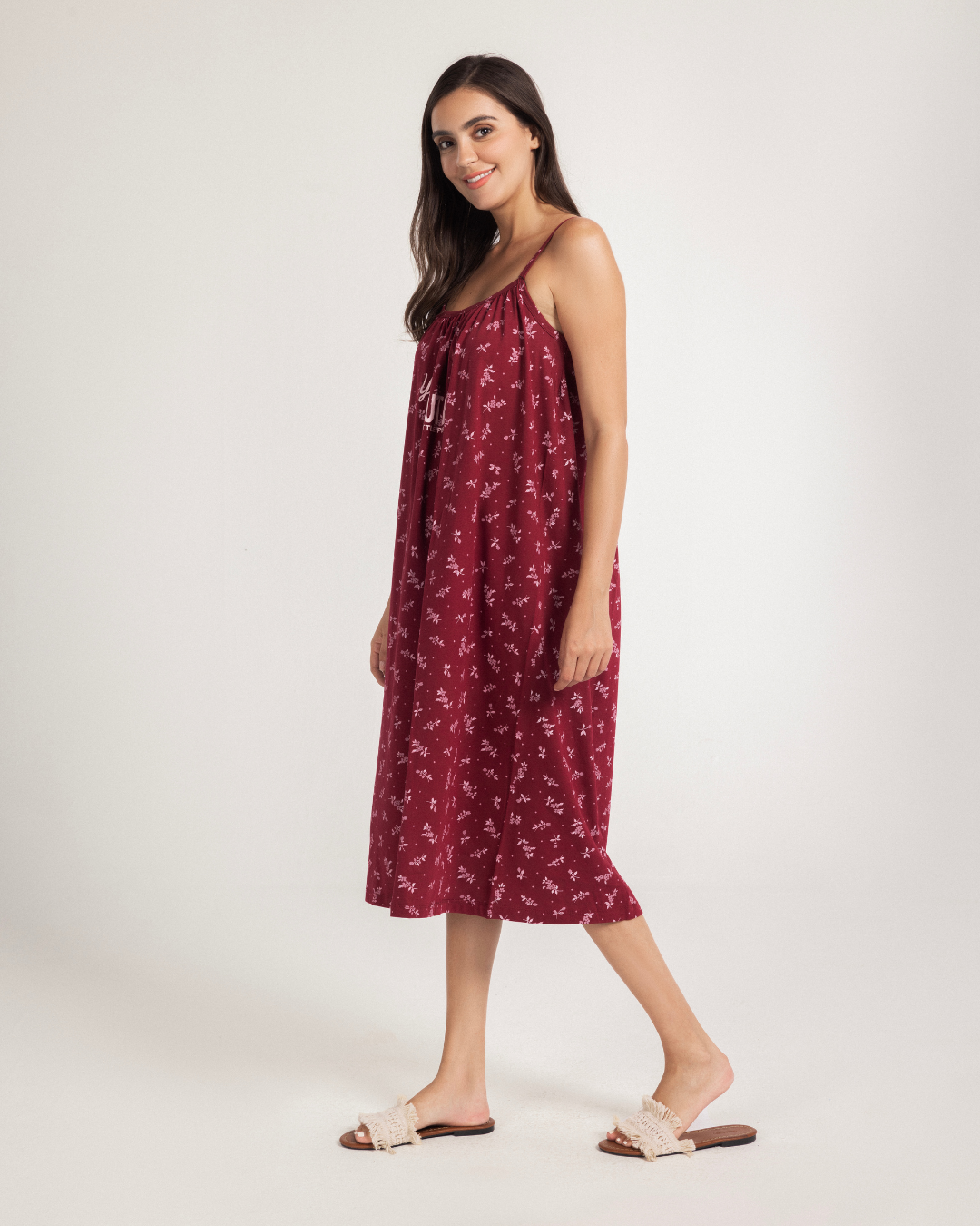 قميص نوم حماله ورود صغيره