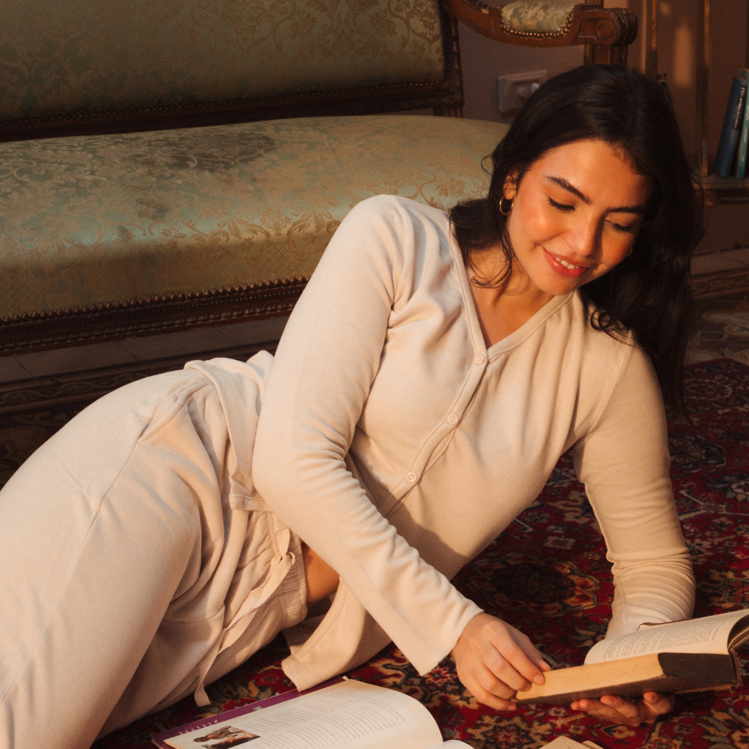 Women luxurious set in dusty colors