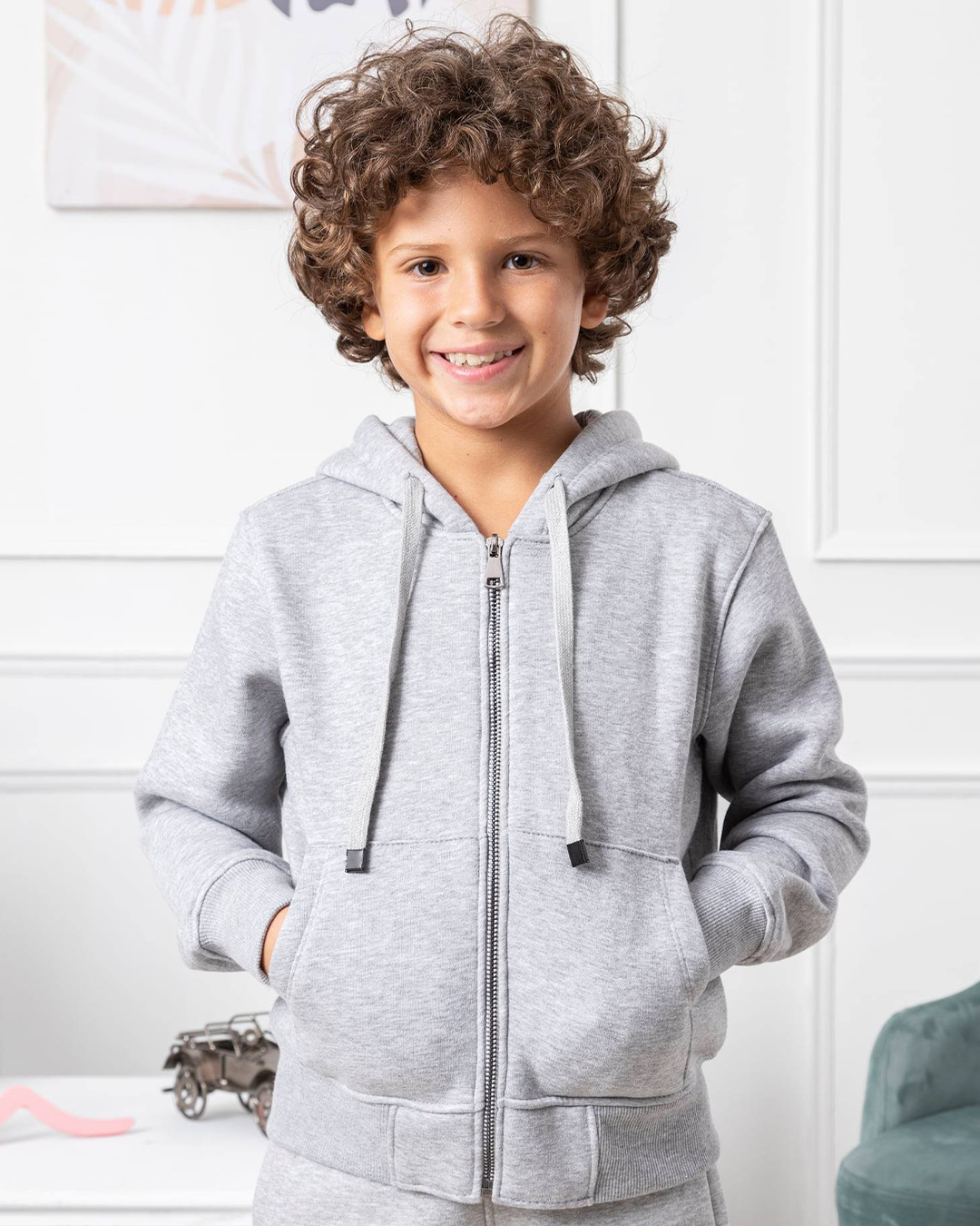 سويت شيرت بسوستة وكابشون تو اس