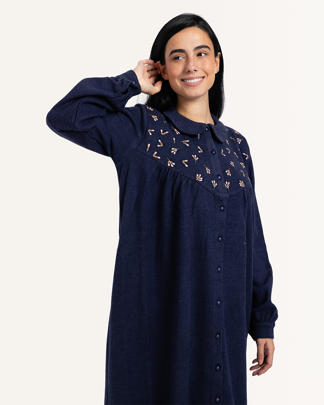 جلابية  بزراير و تطريز ورود