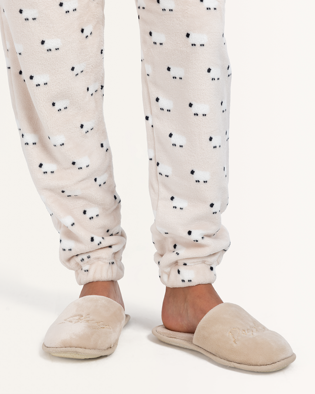 بيجاما بولار العائله