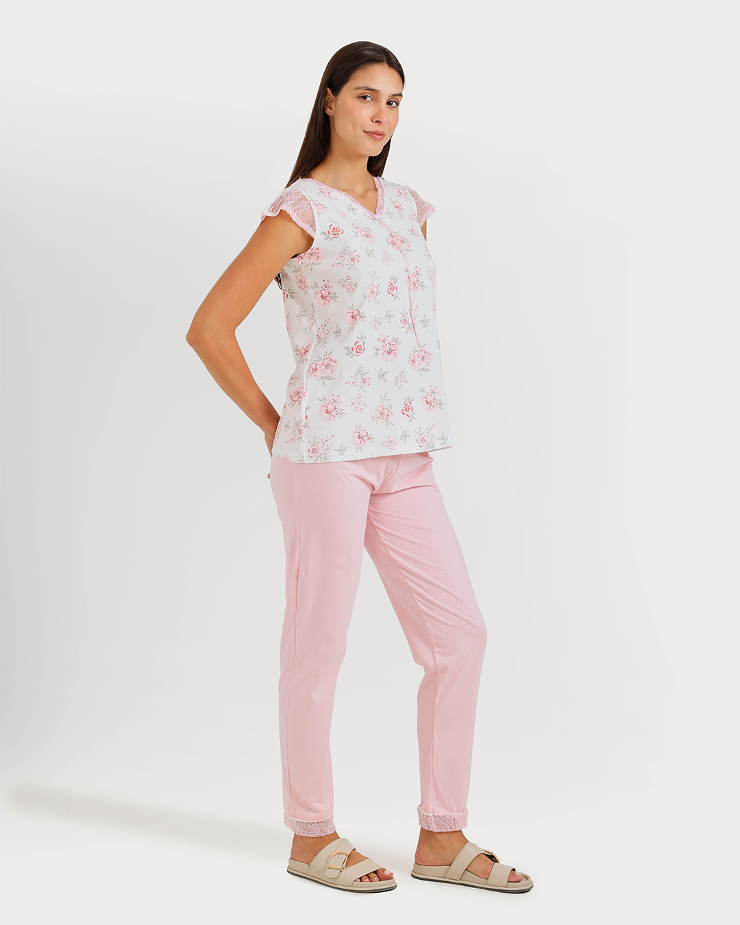 Women's pajamas, short-sleeved pants