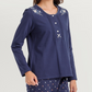 Pajamas with floral embroidery on the shoulders