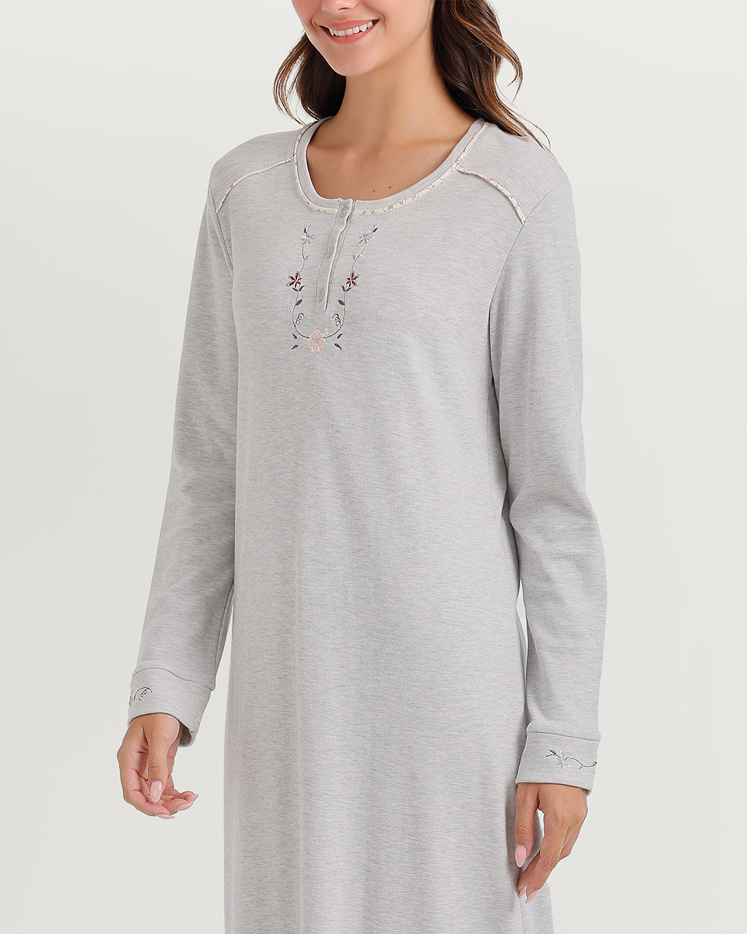 Henley nightgown with floral embroidery
