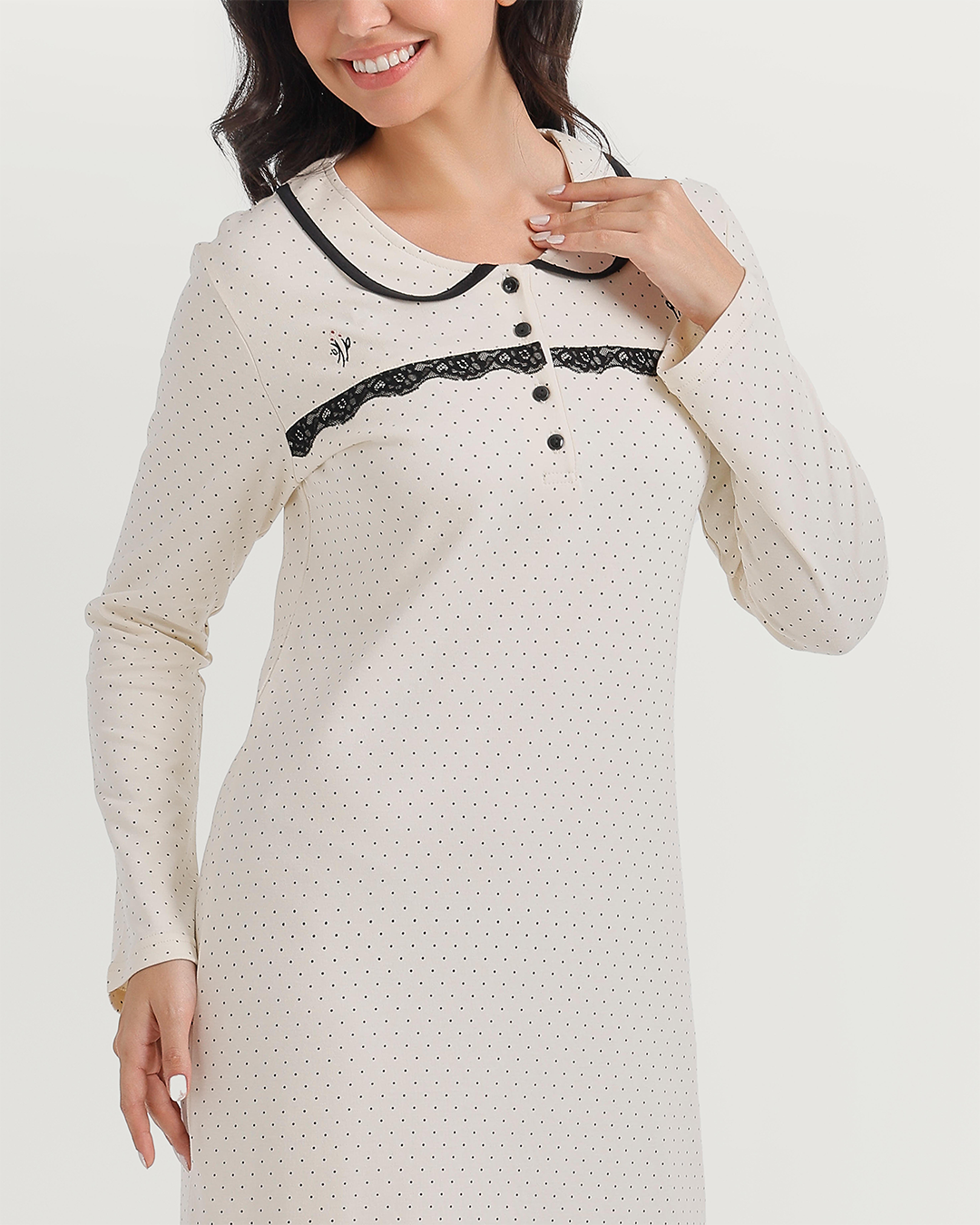 Polka-dot nightgown with Peter Pan collar