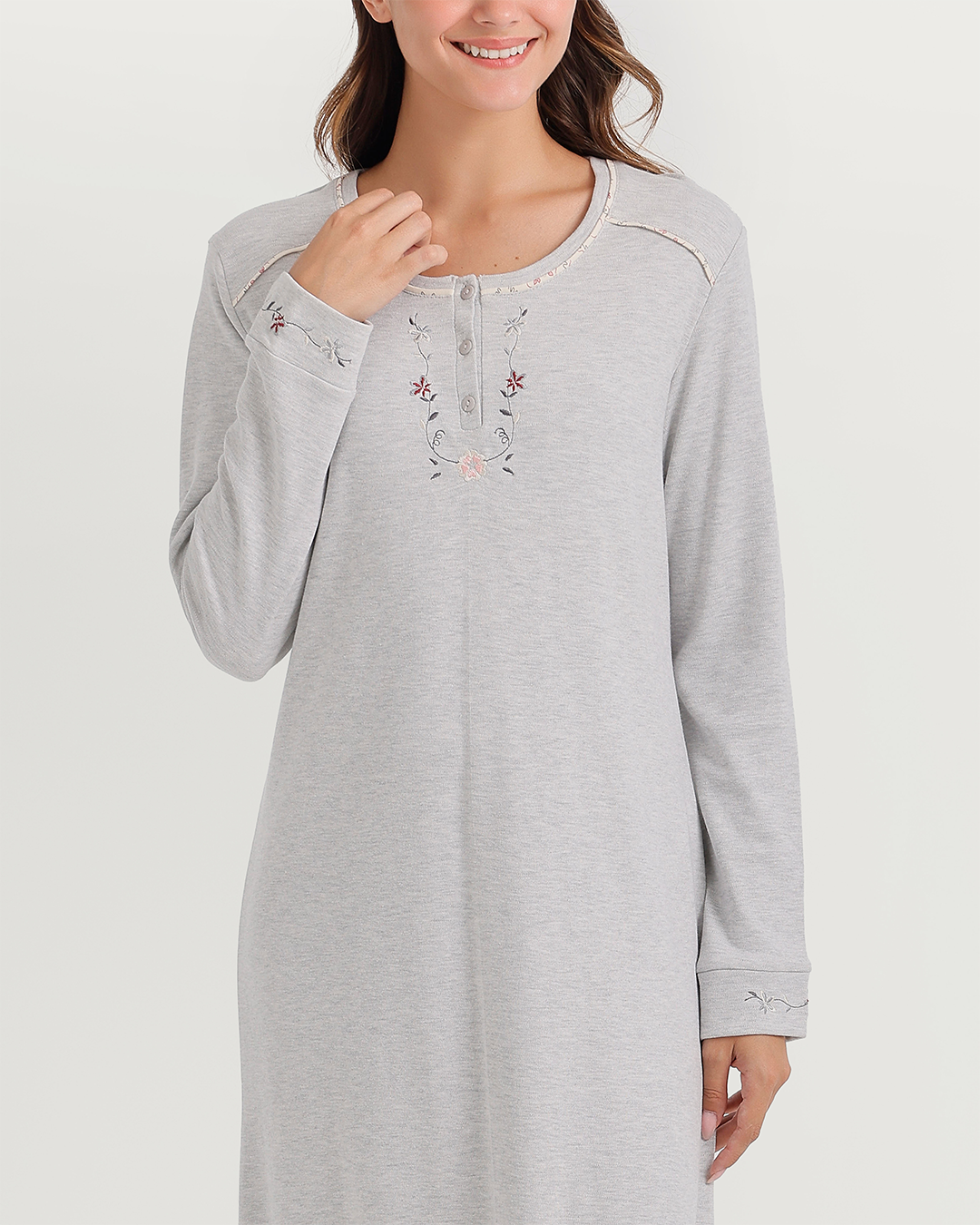 Henley nightgown with floral embroidery