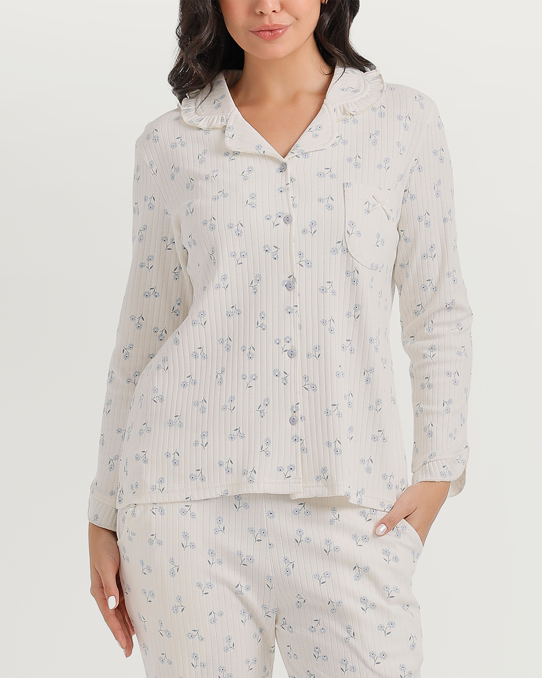 Women's pajamas with boutons printed on fleurs