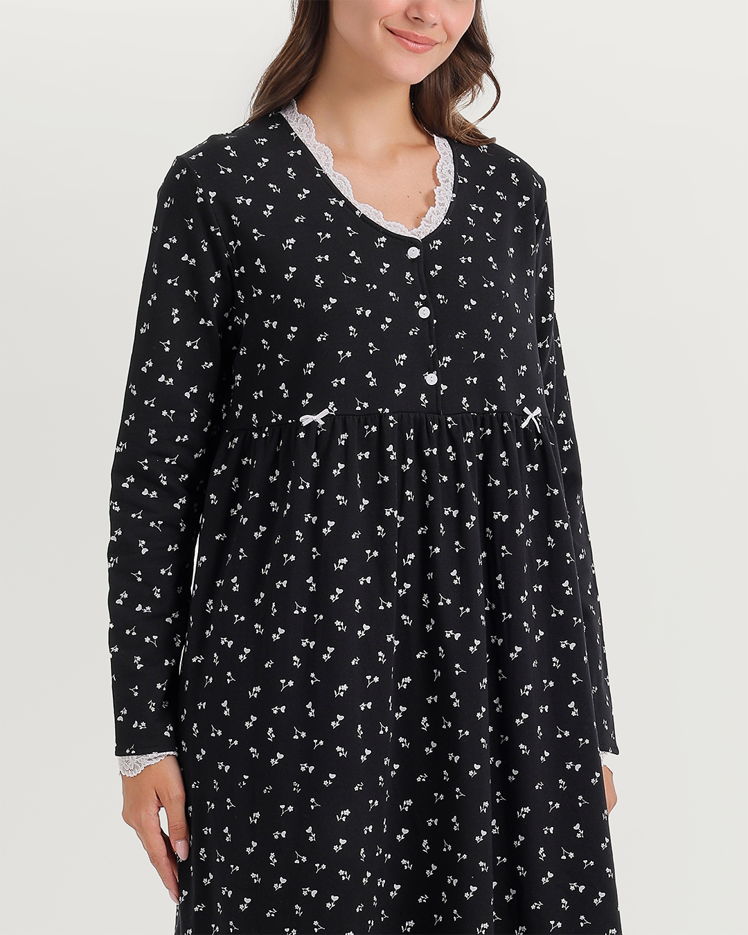 Nightgown with floral print, lace edges, and high-waisted cut
