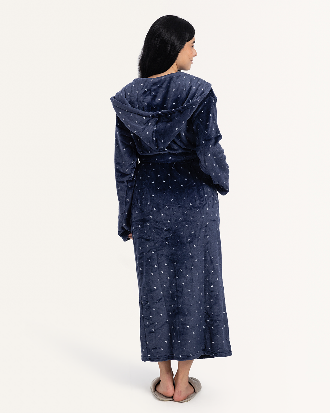 روب طويل نقط صغيرة