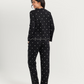 Women's pajamas with lace-up boutons