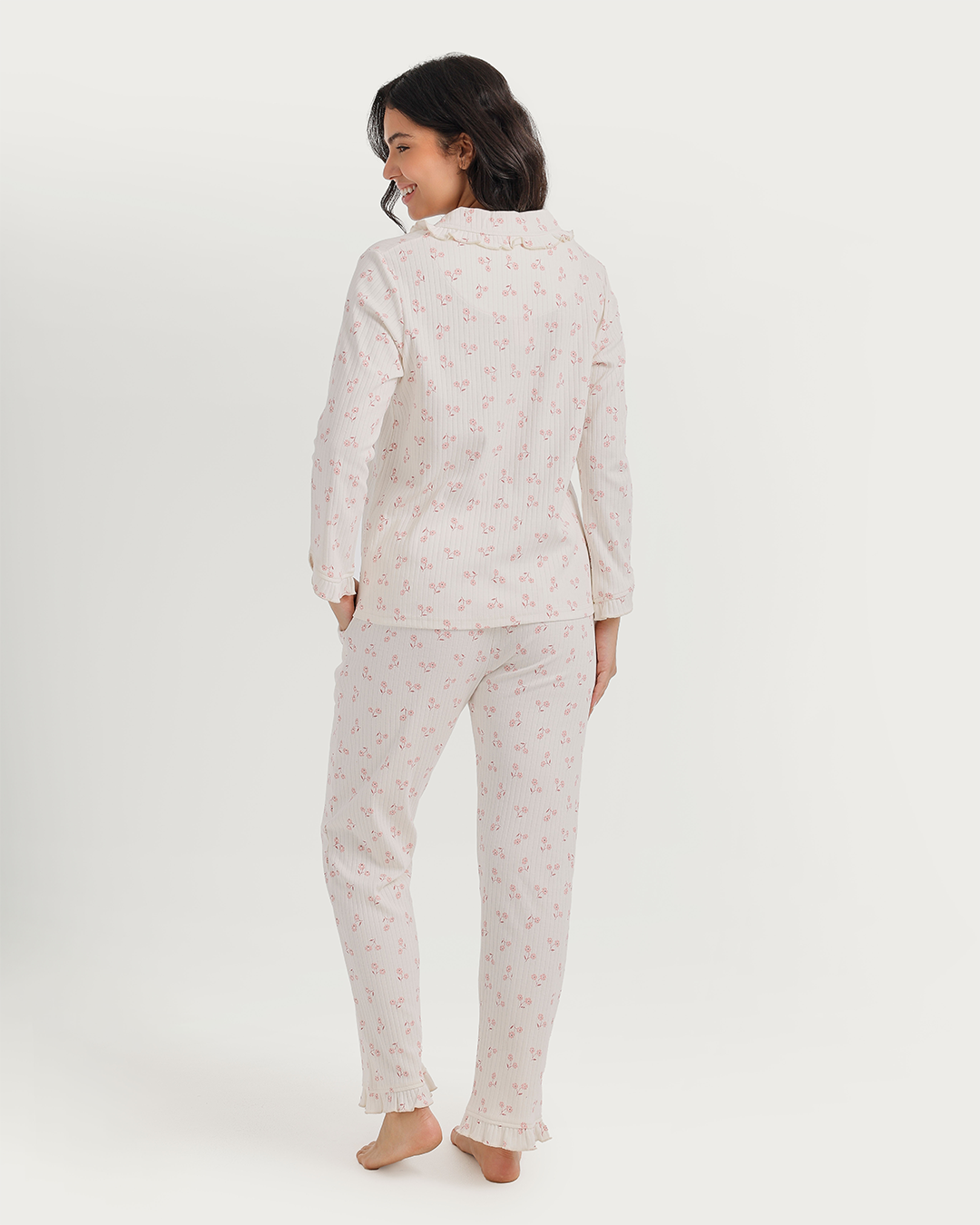 Women's pajamas with boutons printed on fleurs