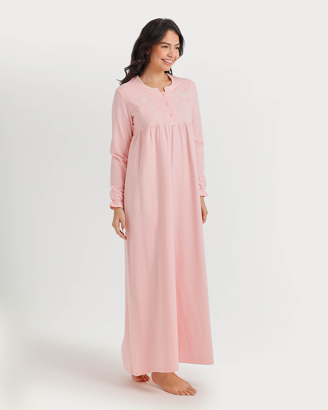 High-waisted nightgown with butterfly embroidery