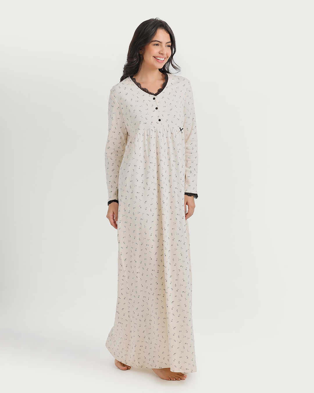 Nightgown with floral print, lace edges, and high-waisted cut