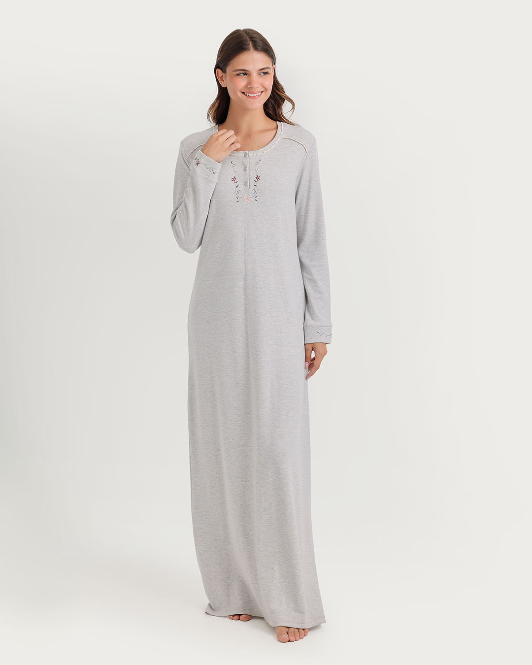 Henley nightgown with floral embroidery
