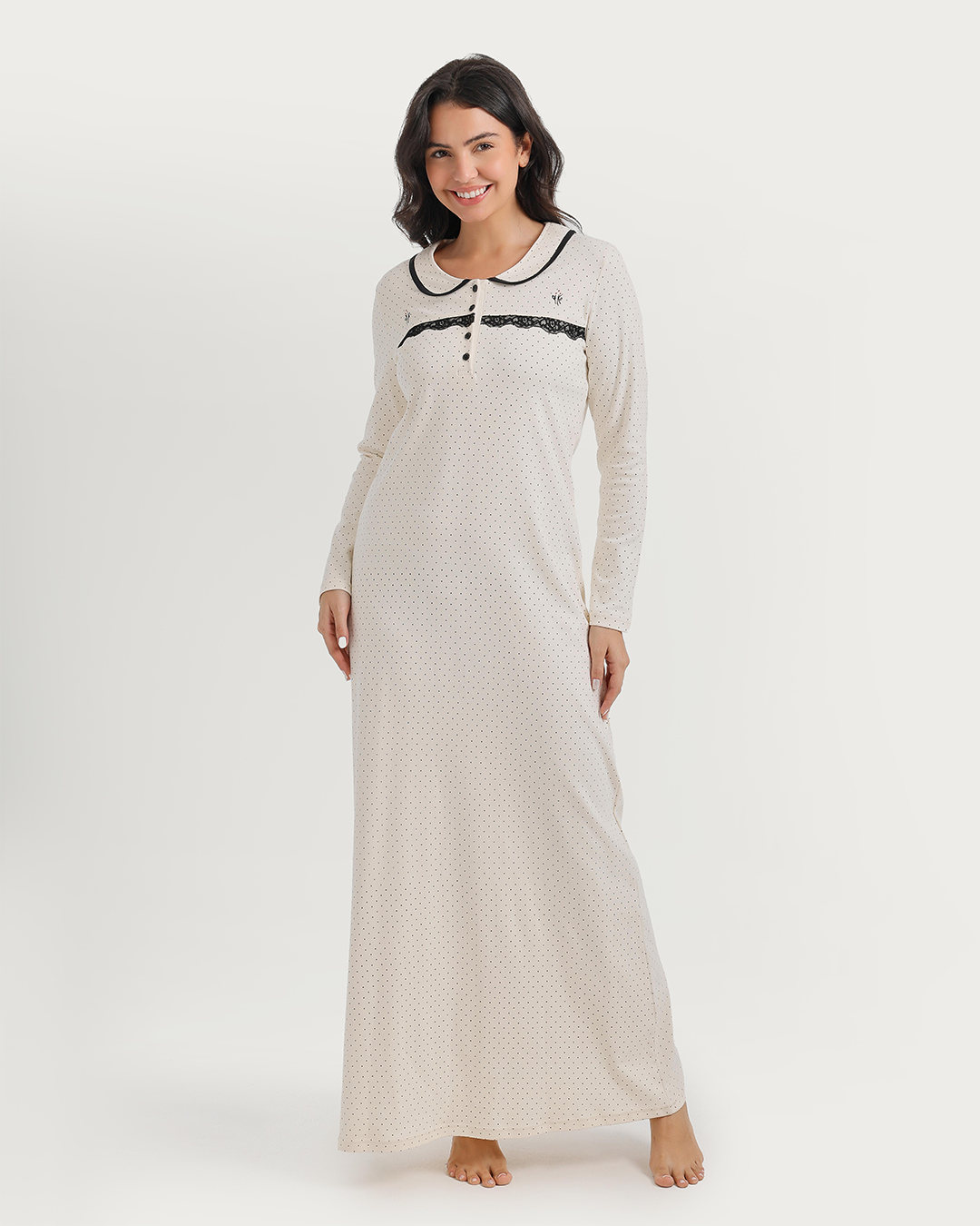 Polka-dot nightgown with Peter Pan collar