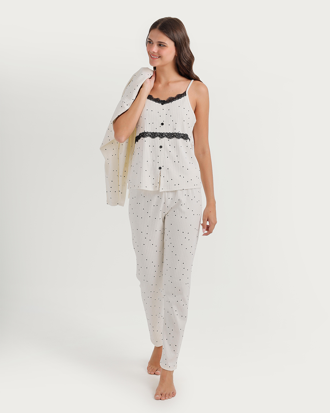 3-piece pajamas with heart print