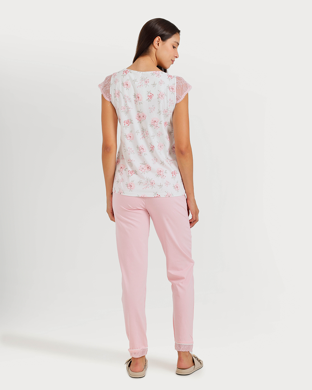 Women's pajamas, short-sleeved pants
