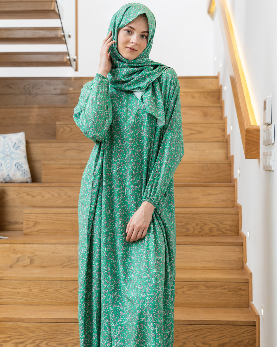 Women's viscose floral basdal