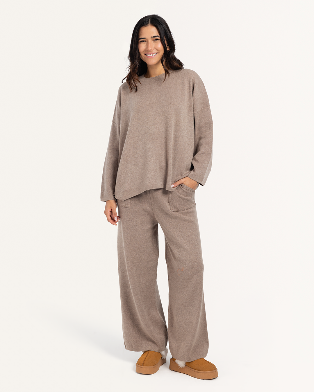 Oversized طقم تريكو حريمي