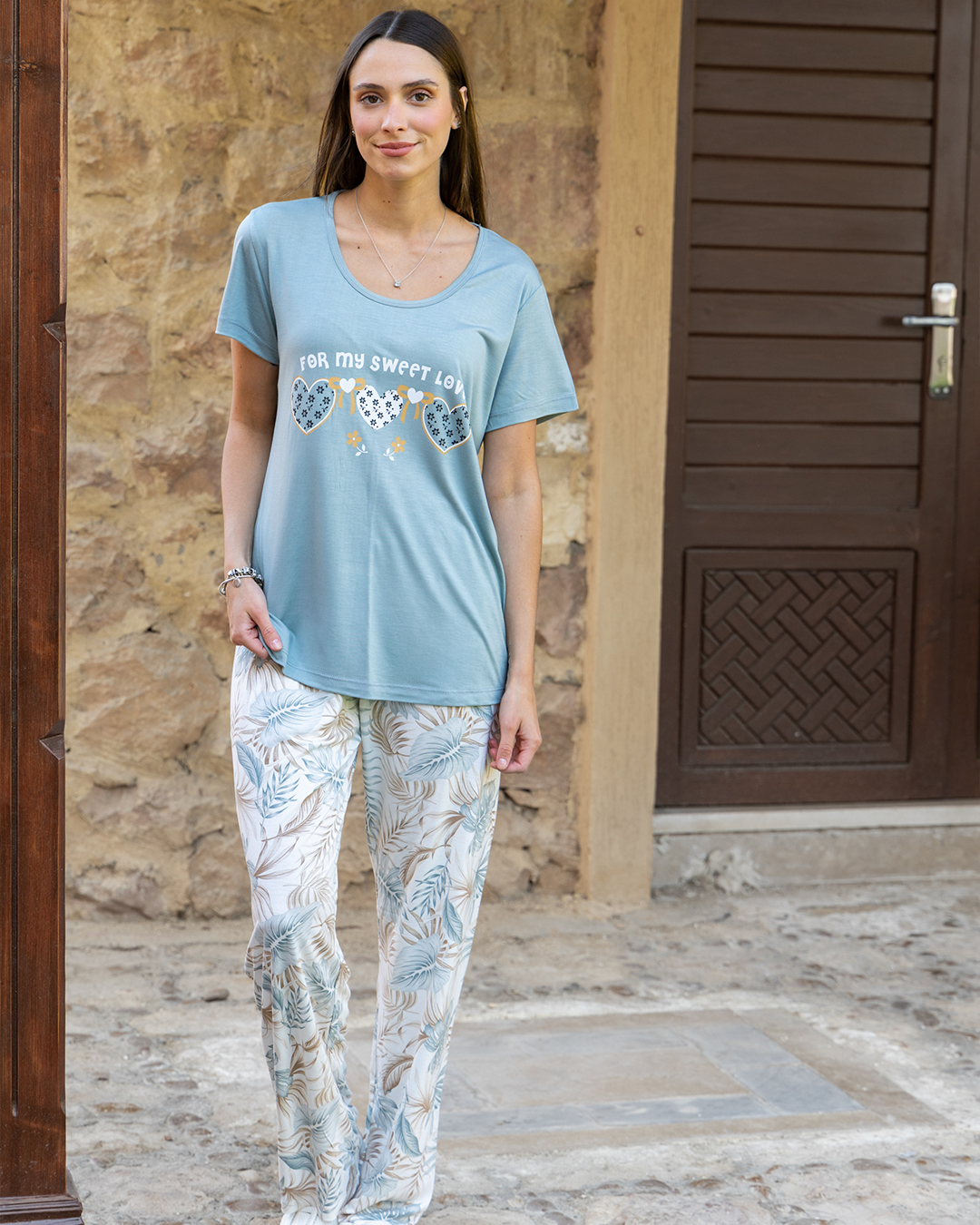 Women's pajamas, half sleeves, leafy pants