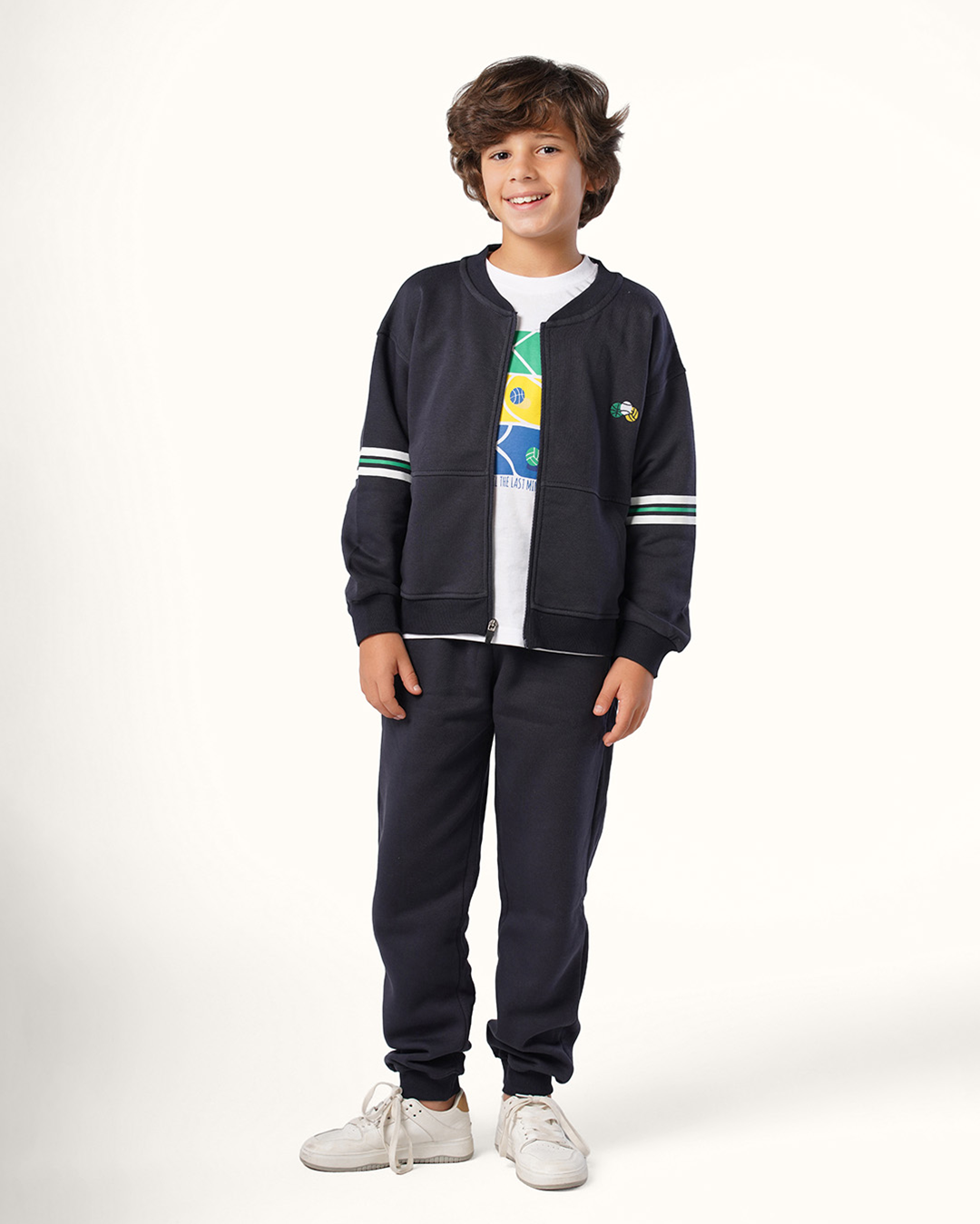 طقم  رياضى ملاعب الكرة