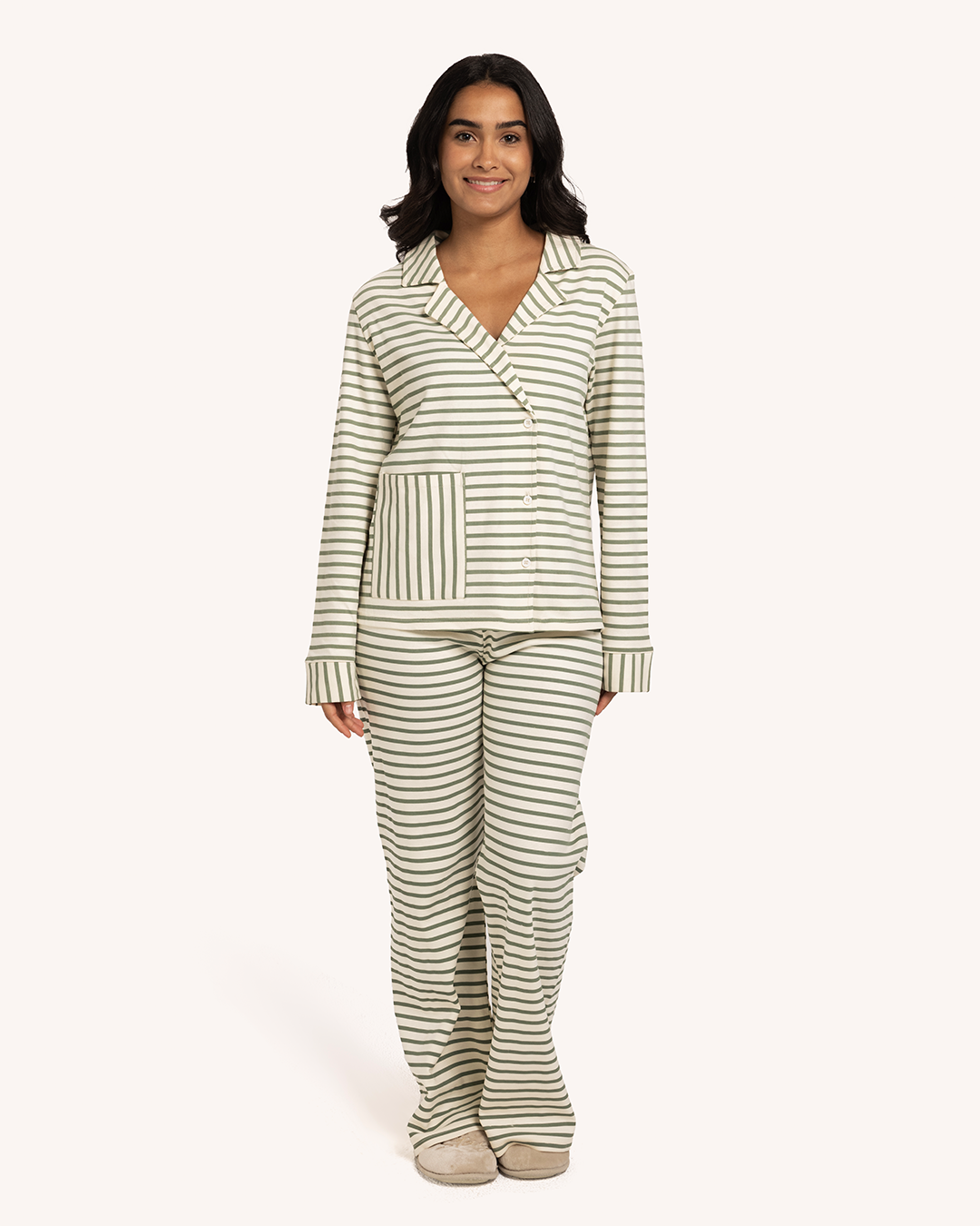 بيجاما حريمى زراير بالجنب