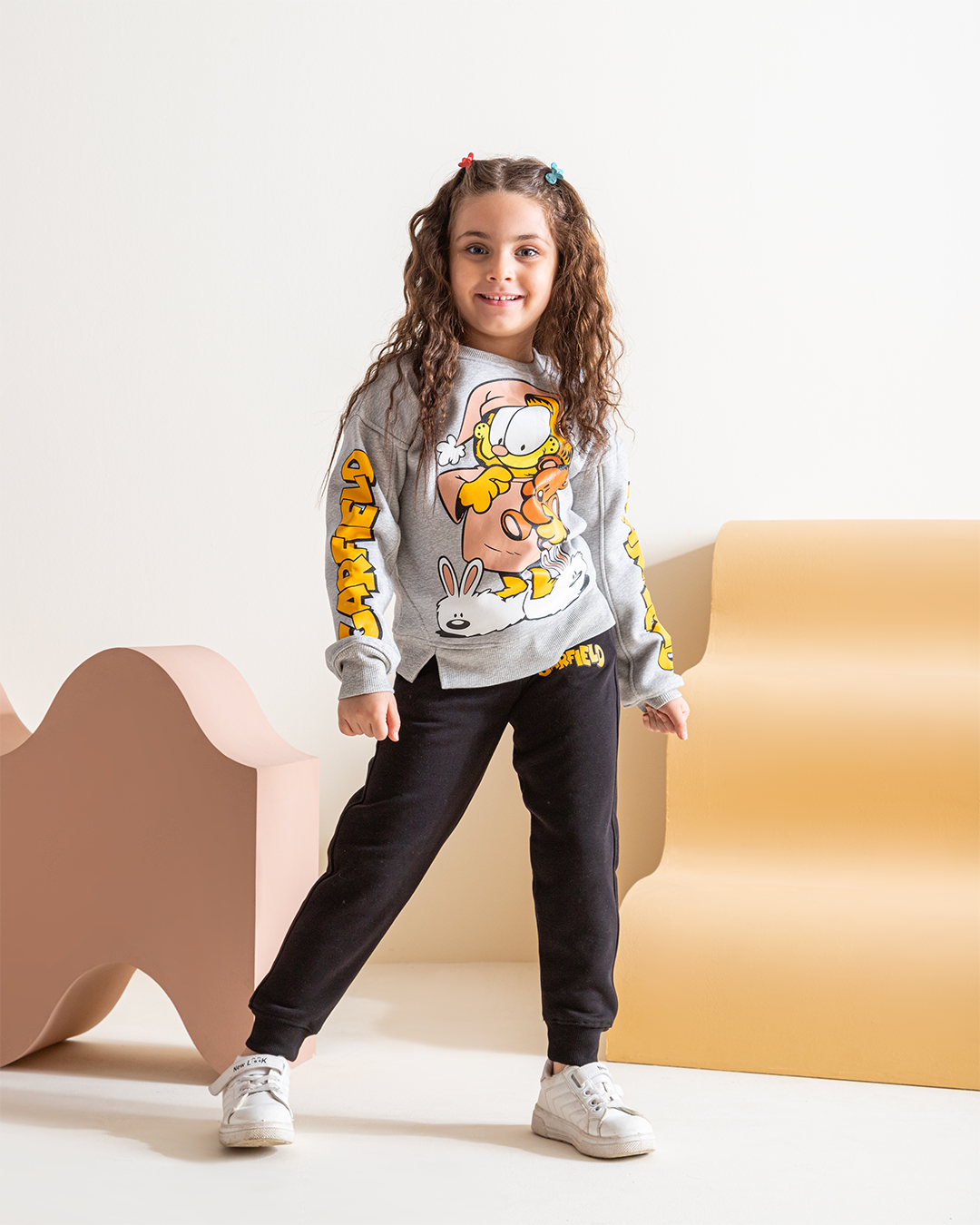 Garfield بيجامه بناتي رواند ميلتون 4 طابعه قصات في الصدر