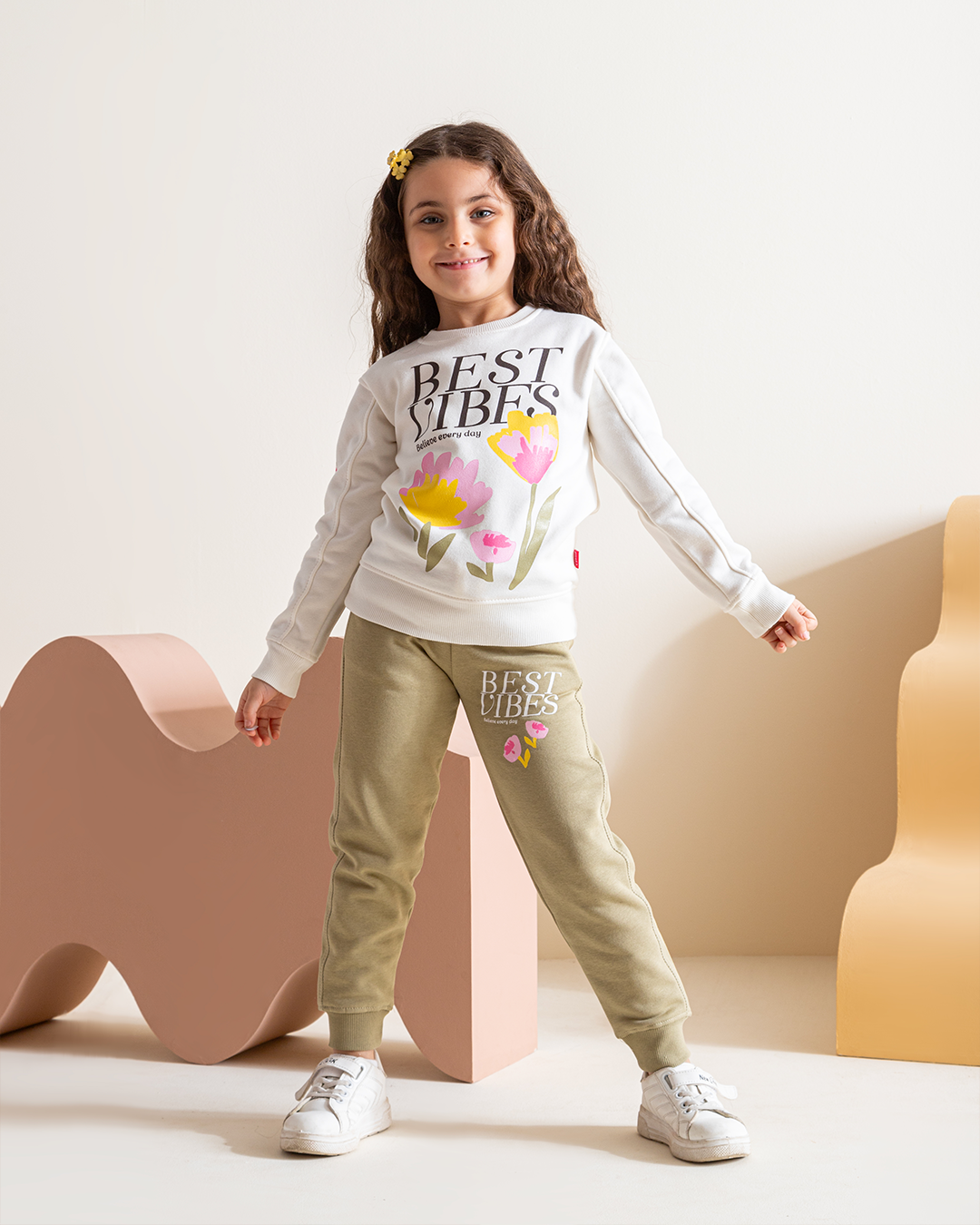 Best vibes Girls' pajamas, Rowand Milton, 2 printed cuts on the chest, cuffs and sleeves + printed trousers
