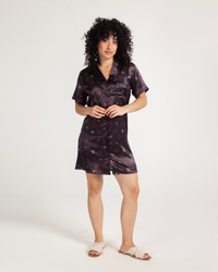 قميص حريمي ساتان بزراير أشكال