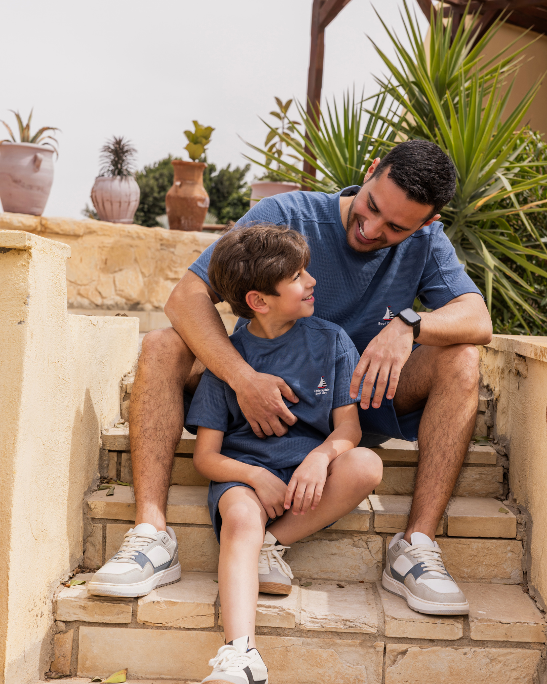 بيجاما شورت جاكارد و توب نص كُم الكابتن الصغير