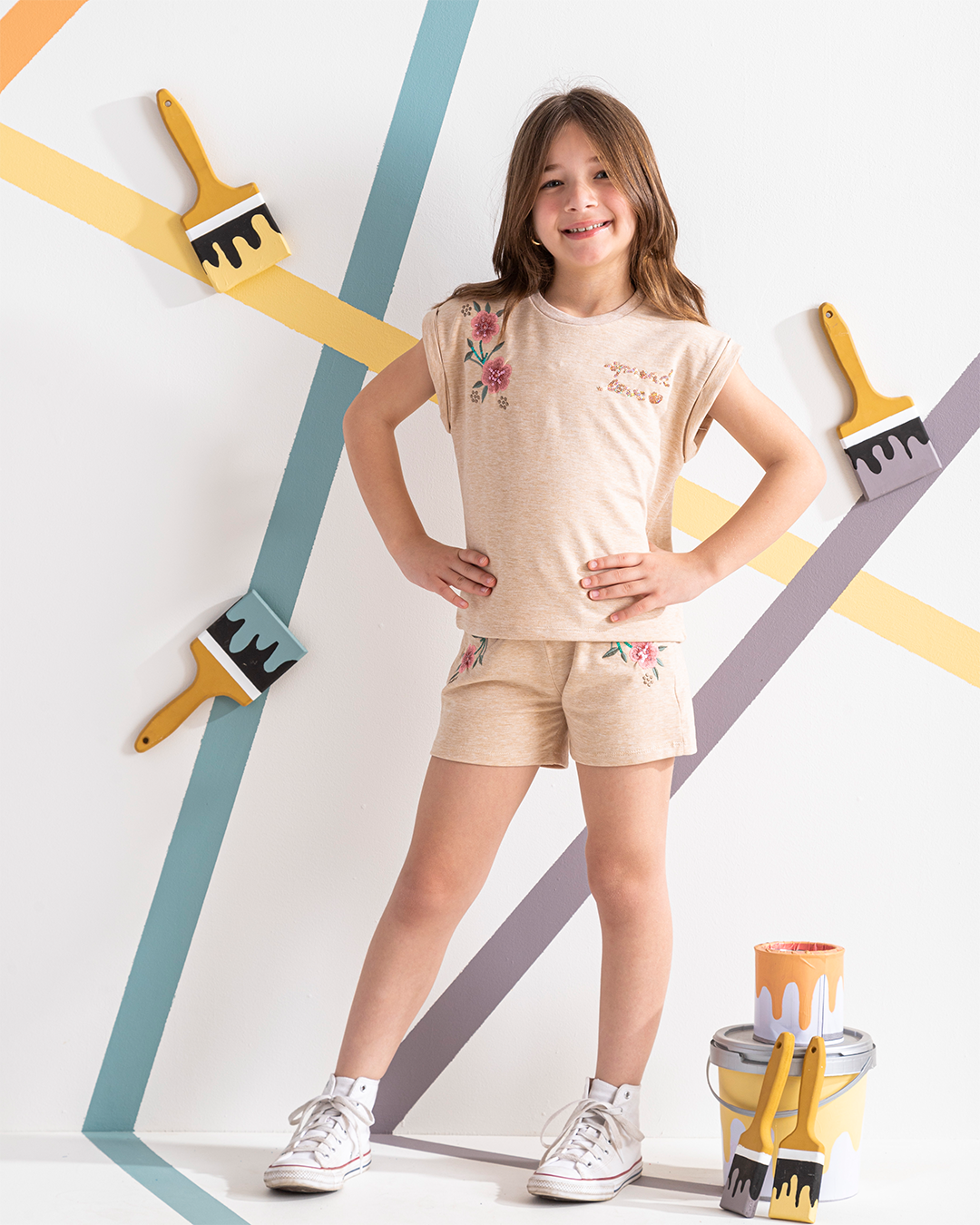 Girls' pajama set and shorts printed with flowers