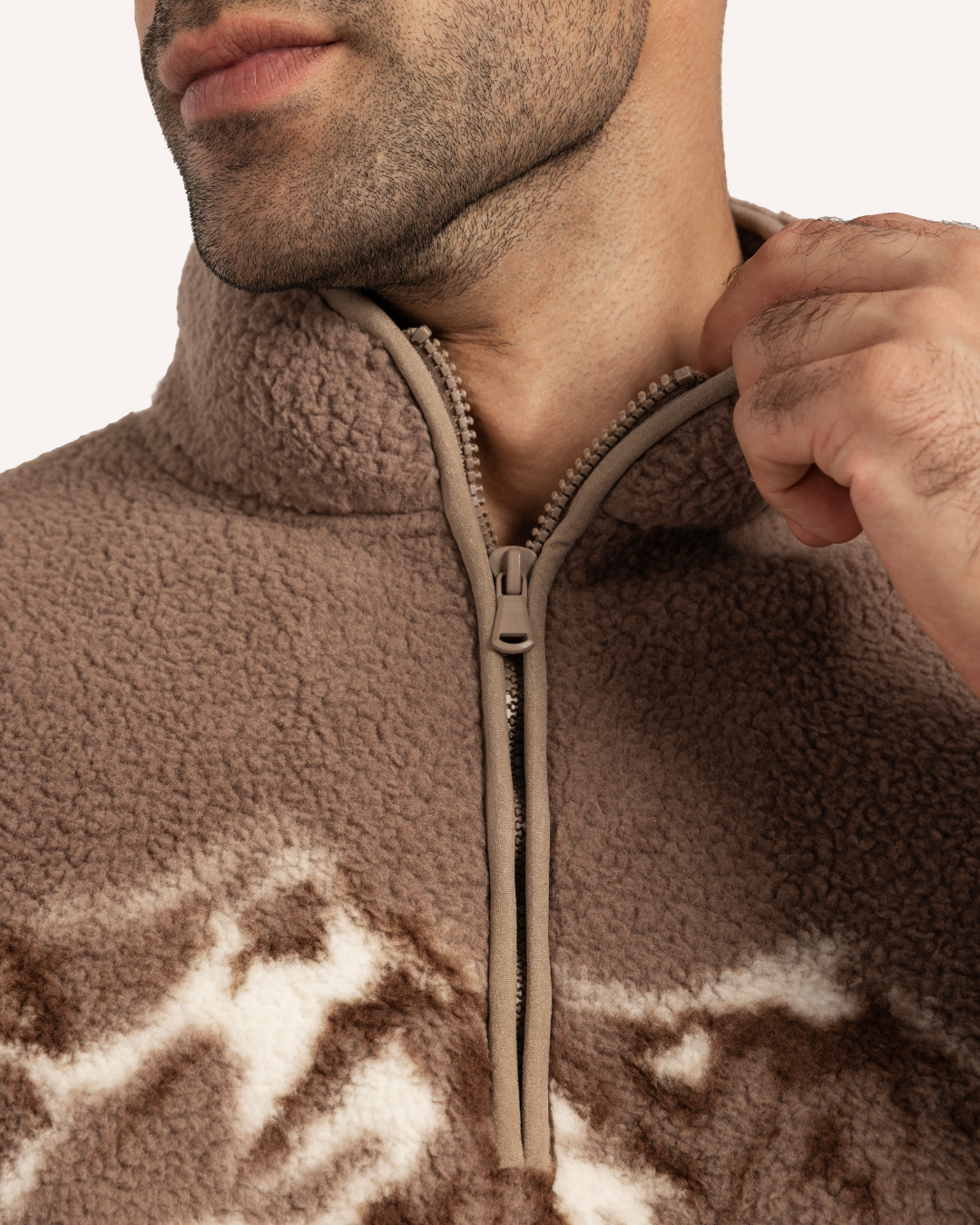 جاكيت للجنسين كم نص سوسته