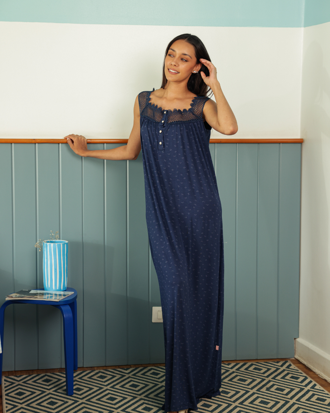 جلابية فسكوز ليكرا منقطه كت بدانتيل