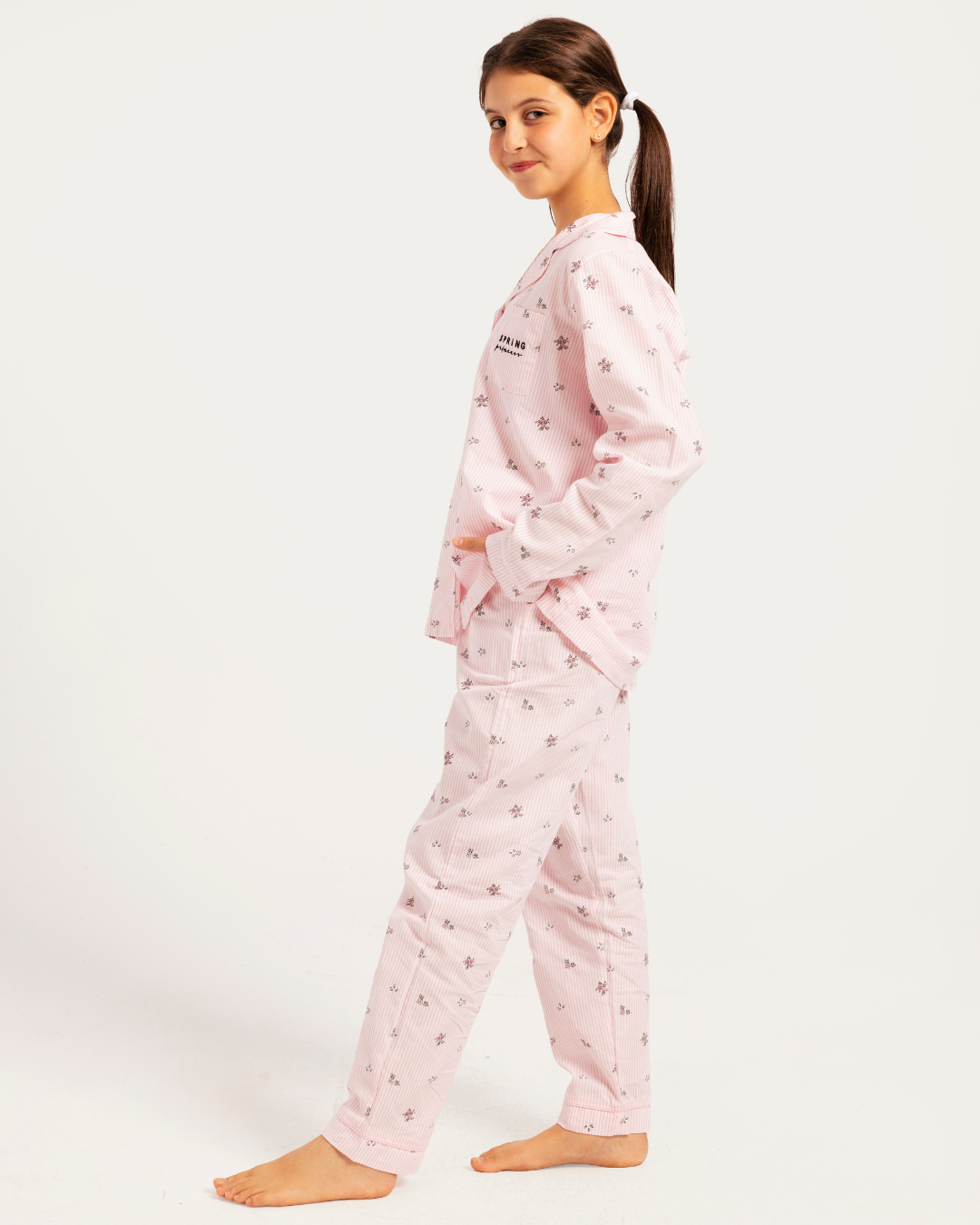 بيجاما بناتي بزراير خطوط و زهور