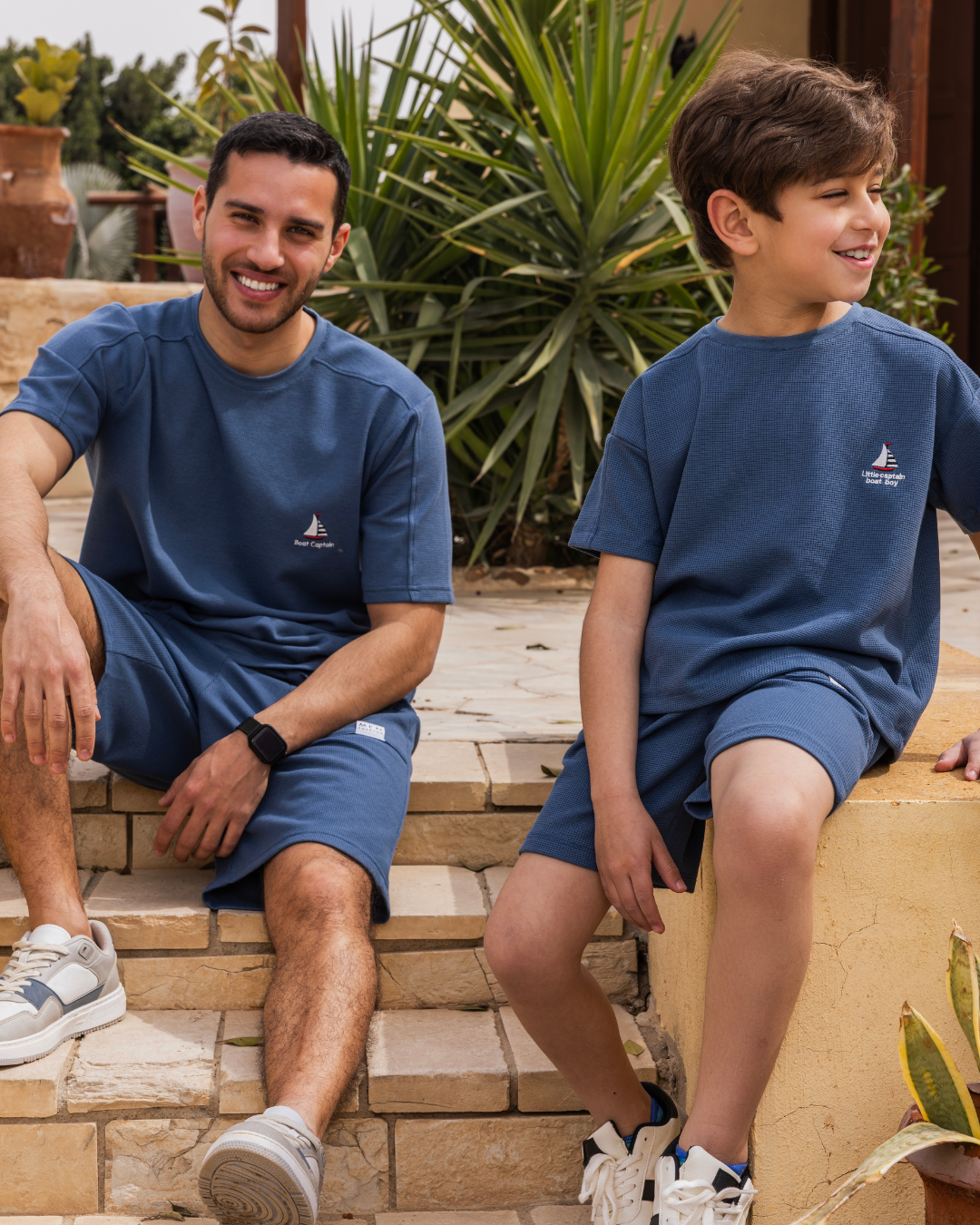 بيجاما شورت جاكارد و توب نص كُم الكابتن الصغير