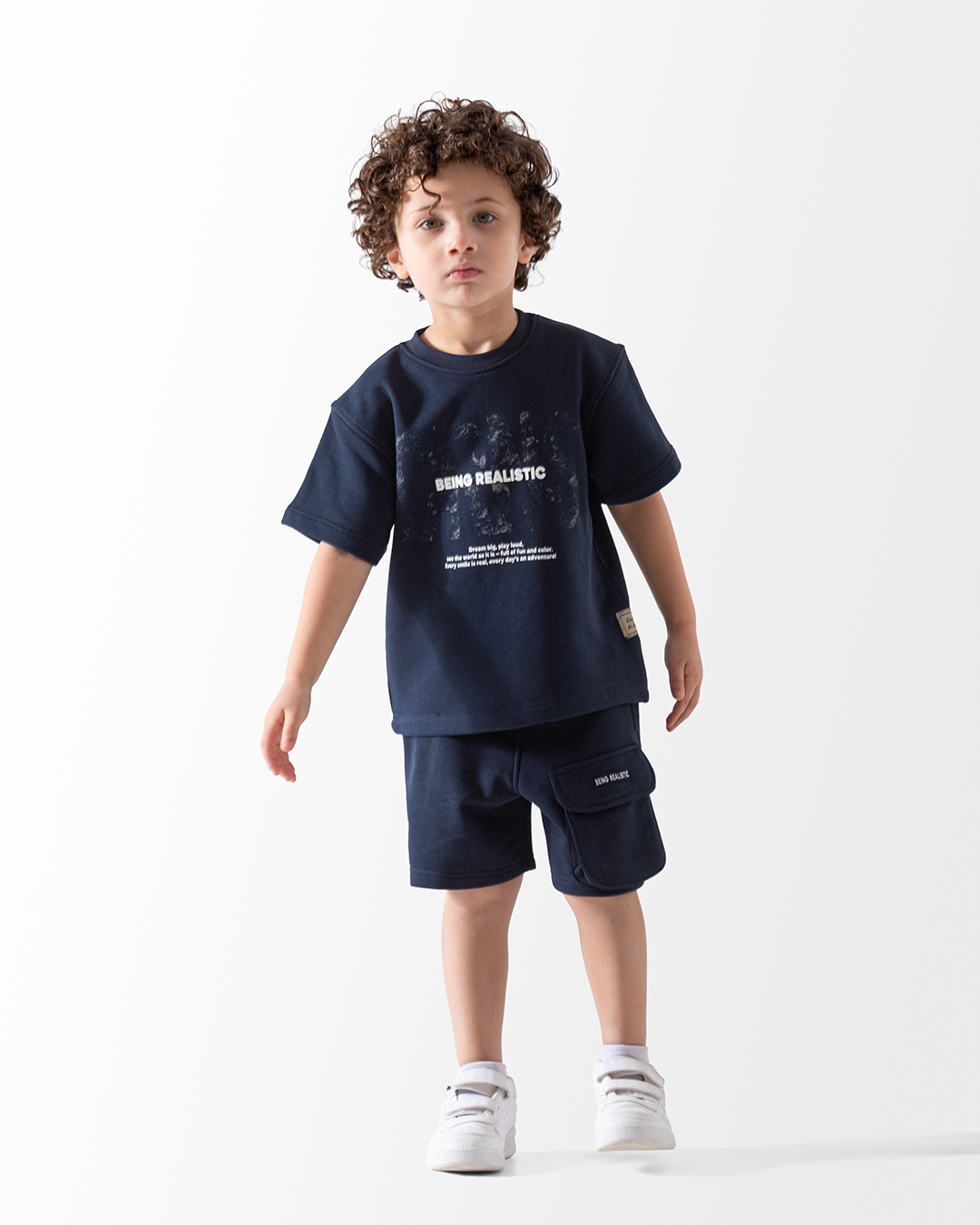 Boys' Kids Set Be Realistic