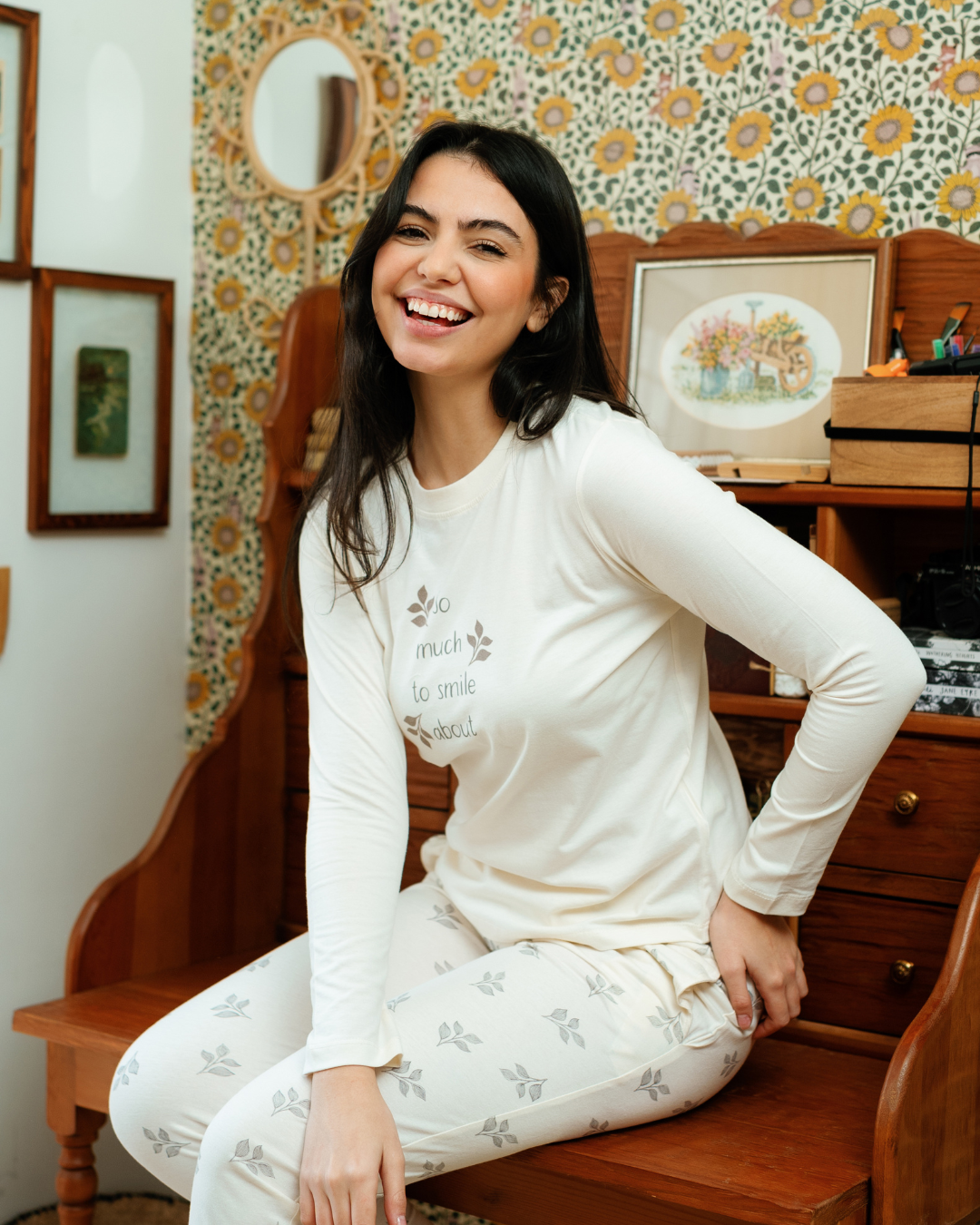 بيجاما حريمى بكم و بنطلون اوراق الشجر