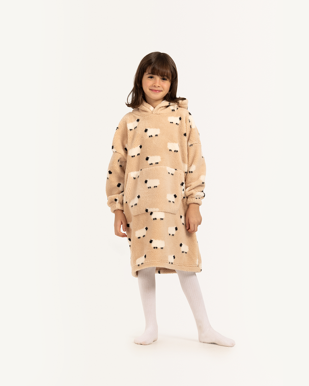 بطانية بأكمام و كابيشون الخروف السعيد